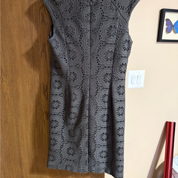 Adrianna Papell Gray Lace Midi Dress - Picture 6 of 7